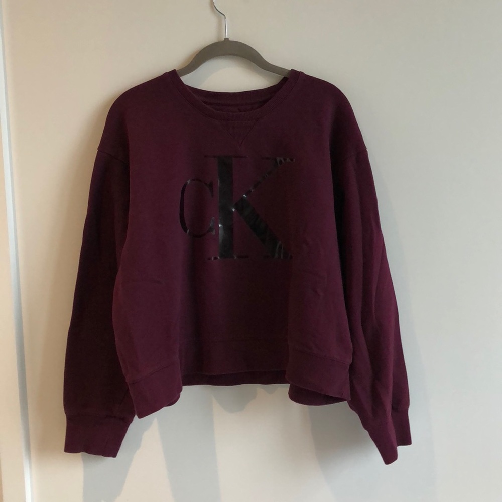 Calvin maroon pullover